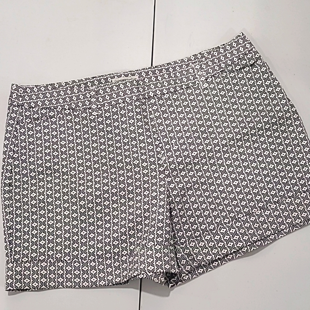 Item #2 New Catherine Malandrino Womens Shorts size 16.